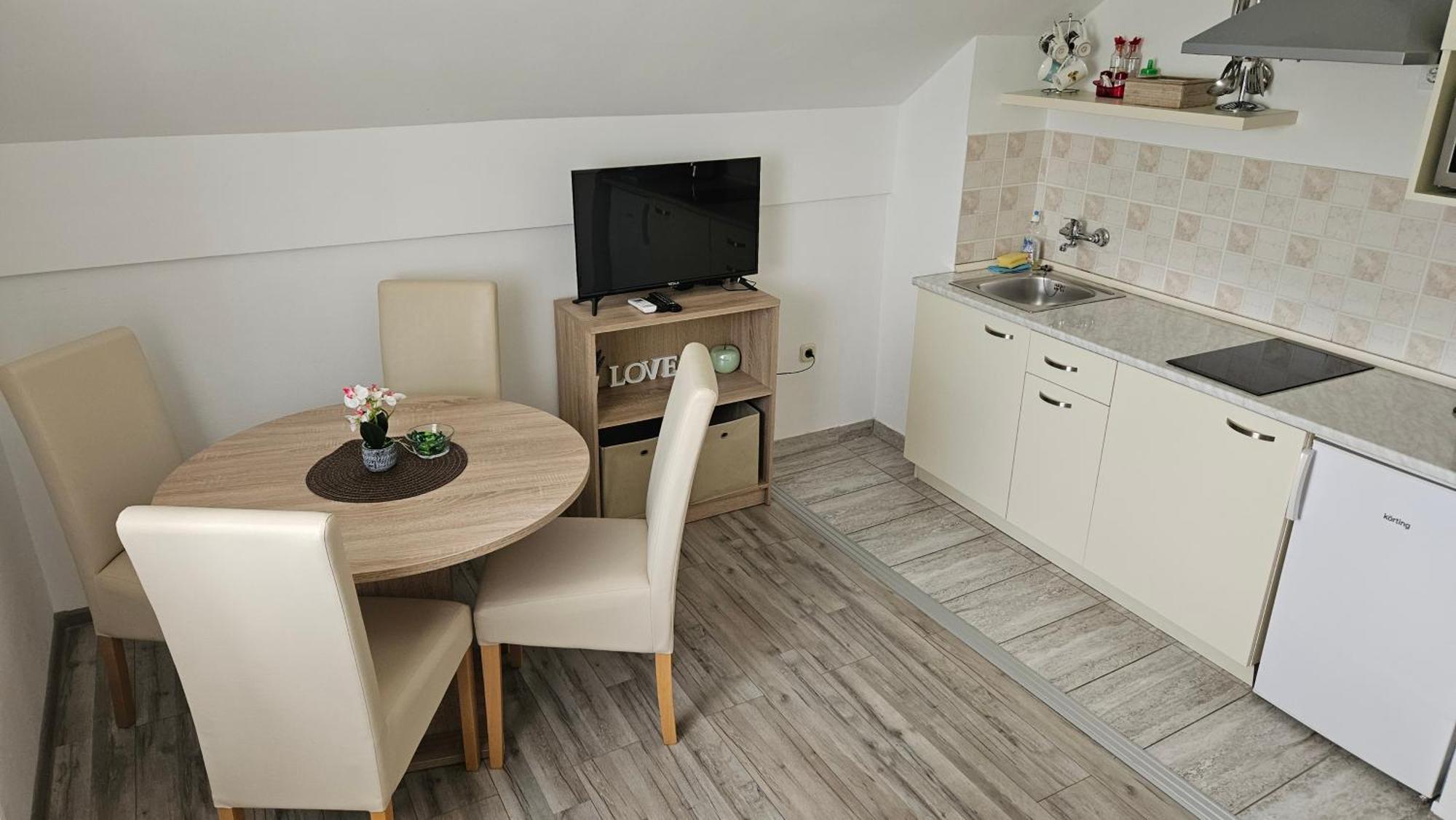 Apartment Andrea Smoljanac Eksteriør billede